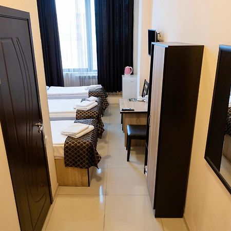 Comfort Hotel Yerevan Exterior foto