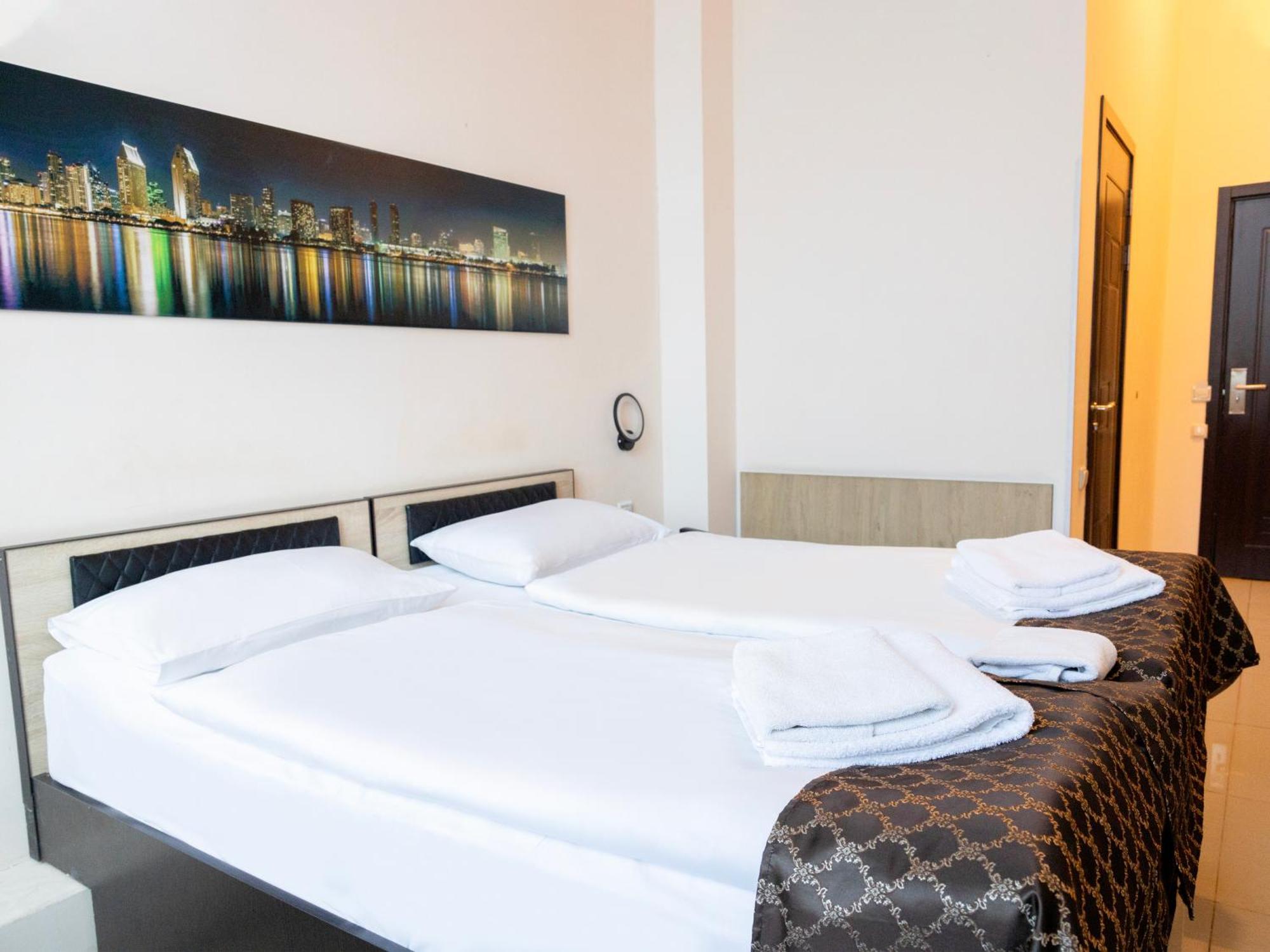 Comfort Hotel Yerevan Exterior foto
