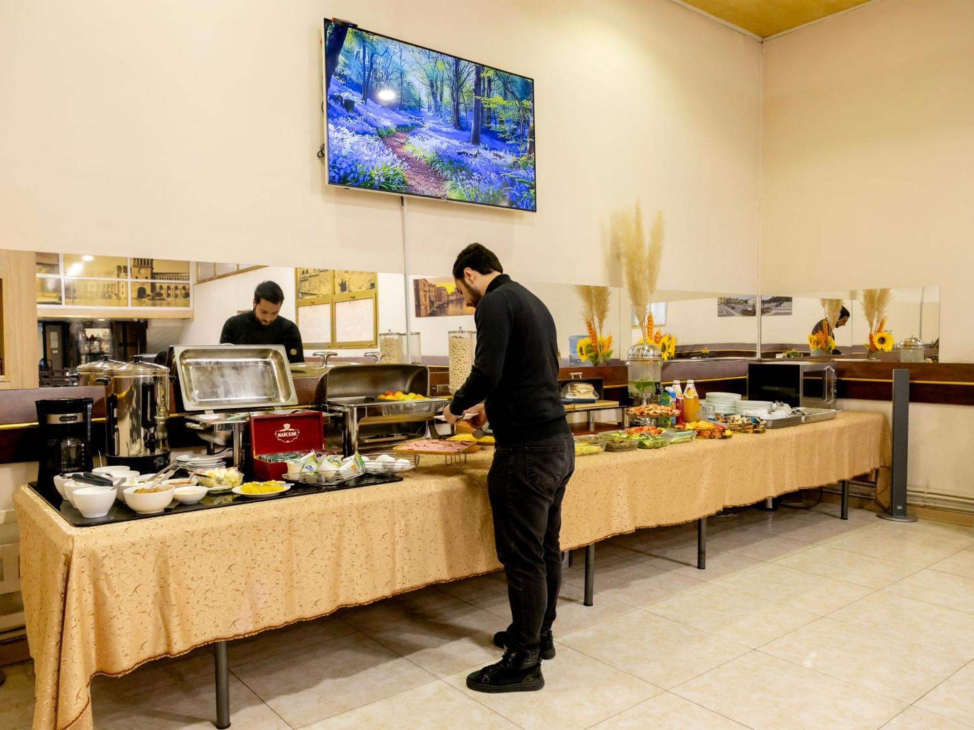 Comfort Hotel Yerevan Exterior foto
