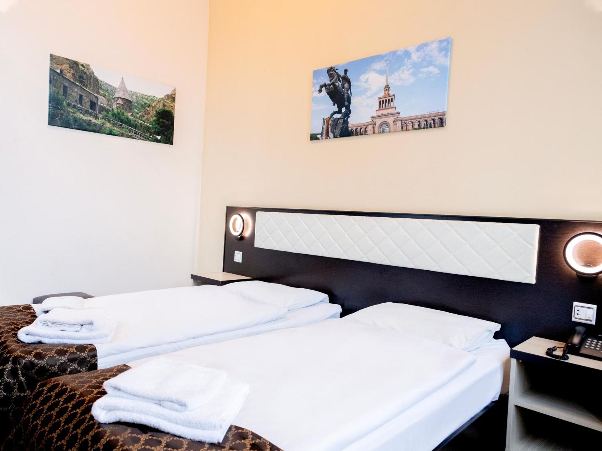 Comfort Hotel Yerevan Exterior foto